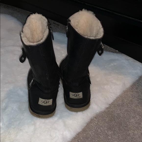 Uggs black